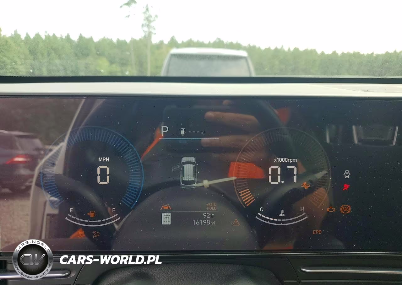 2025 Hyundai Kona Sel VIN:KM8HBCAB6SU246508 - 9