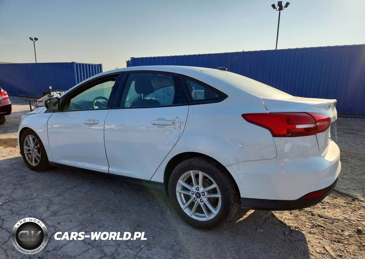 2016 Ford Focus Se VIN:1FADP3F24GL320265 - 2
