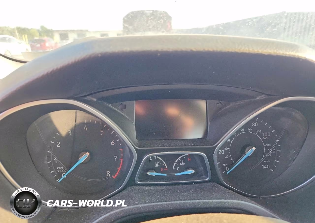 2016 Ford Focus Se VIN:1FADP3F24GL320265 - 9