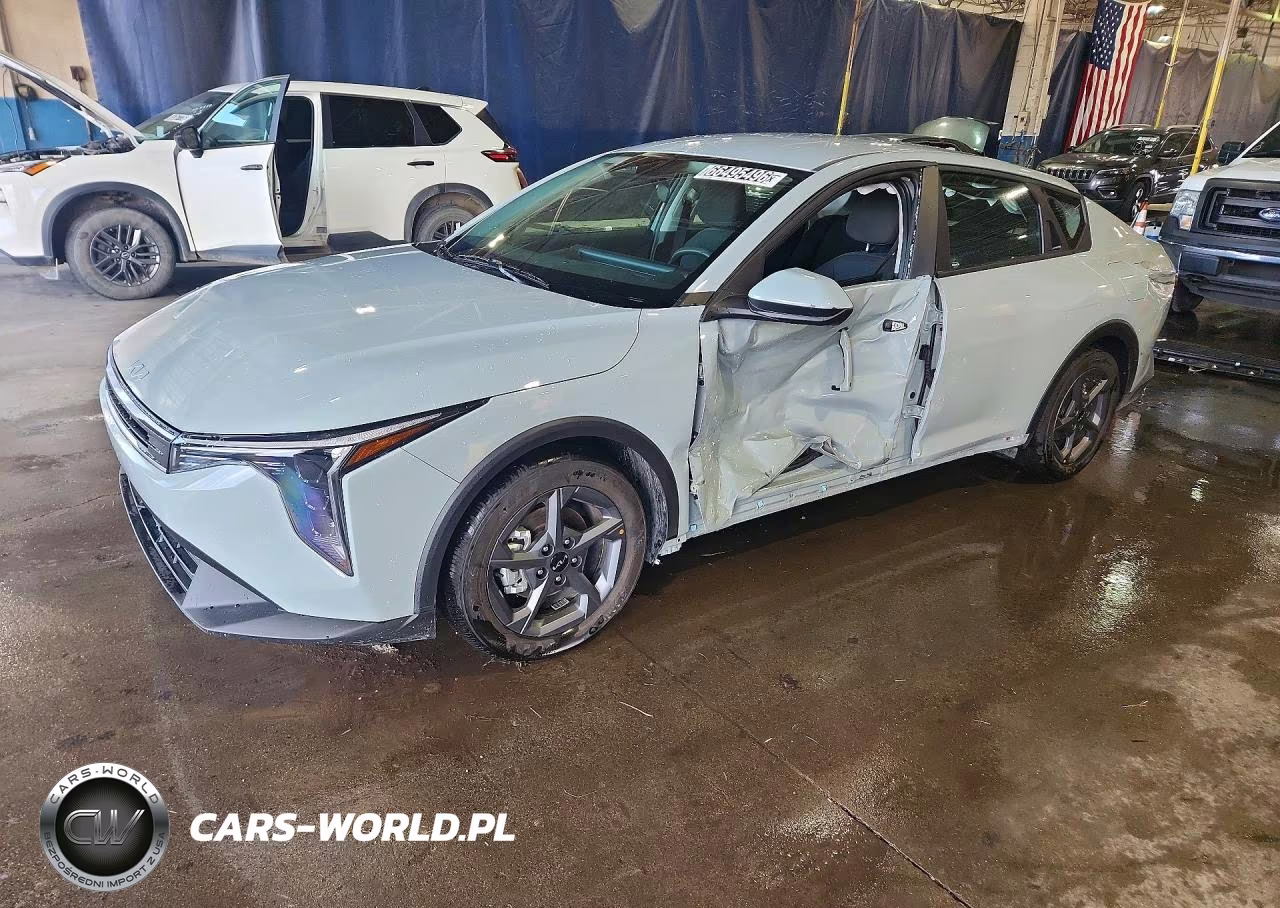 2026 Kia K4 Lxs – zdjęcie 1 z 12