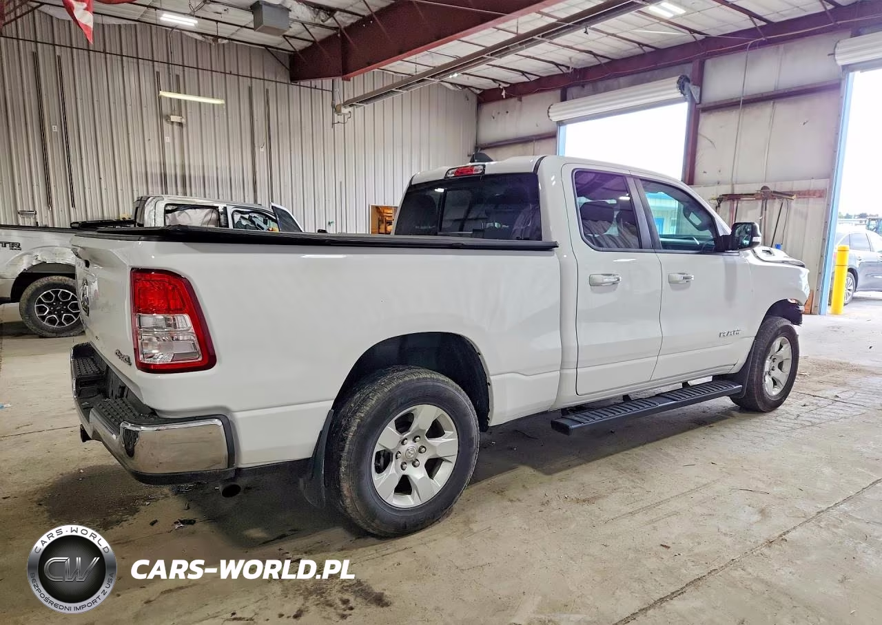 2020 Ram 1500 Big Horn-Lone Star VIN:1C6RRFBG0LN310478 - 3