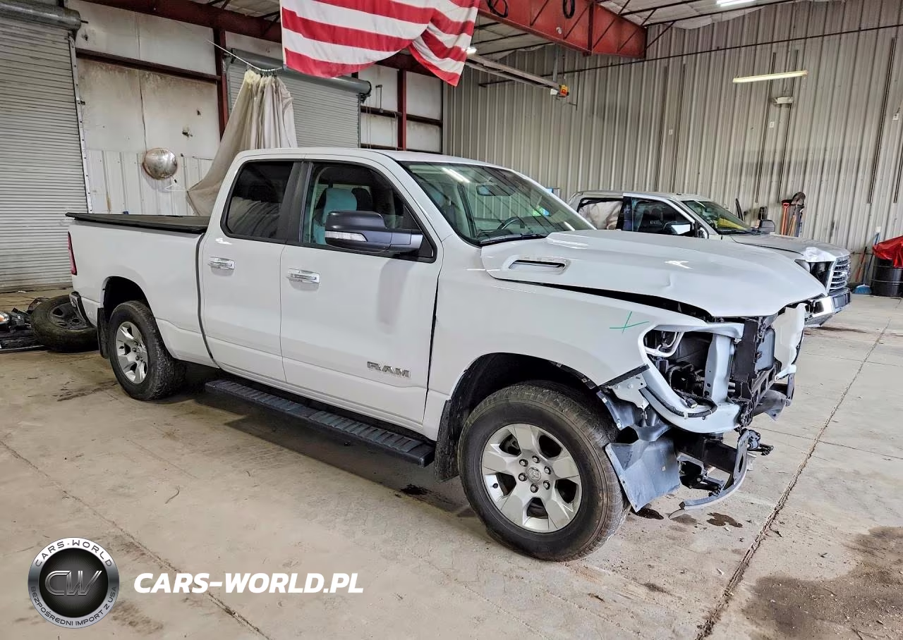 2020 Ram 1500 Big Horn-Lone Star VIN:1C6RRFBG0LN310478 - 4