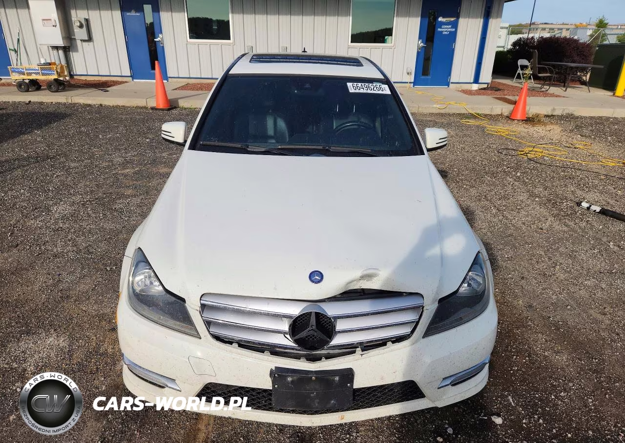 2012 Mercedes-Benz C 300 4Matic VIN:WDDGF8BB1CA693921 - 5