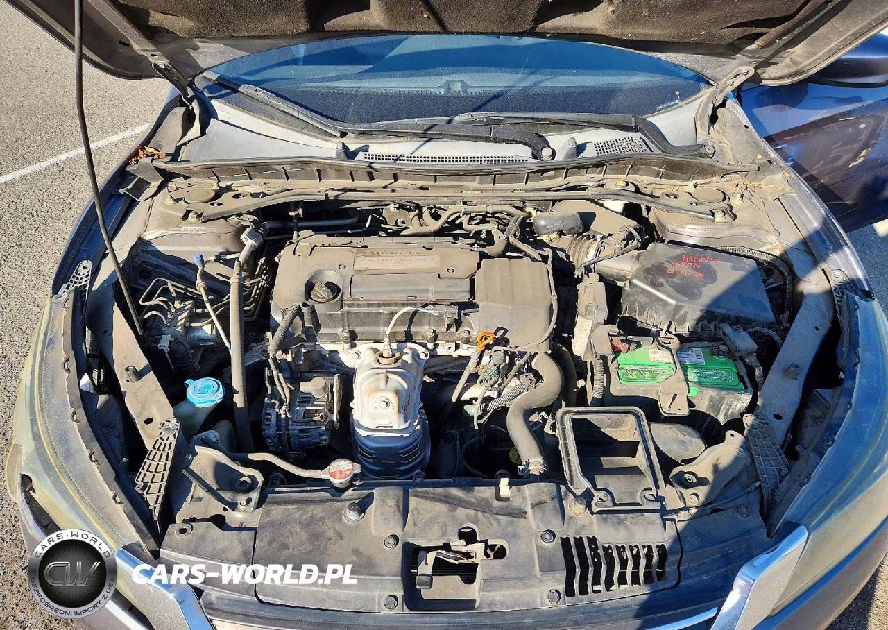 2015 Honda Accord Sport VIN:1HGCR2F57FA155103 - 11