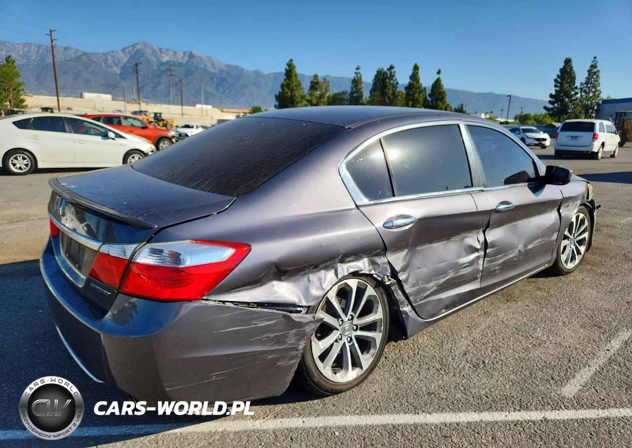 2015 Honda Accord Sport VIN:1HGCR2F57FA155103 - 3