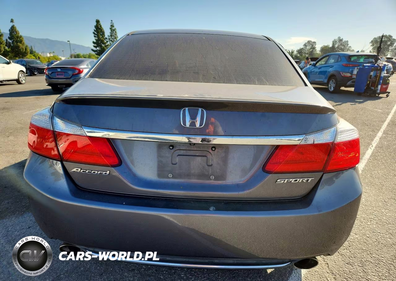 2015 Honda Accord Sport VIN:1HGCR2F57FA155103 - 6