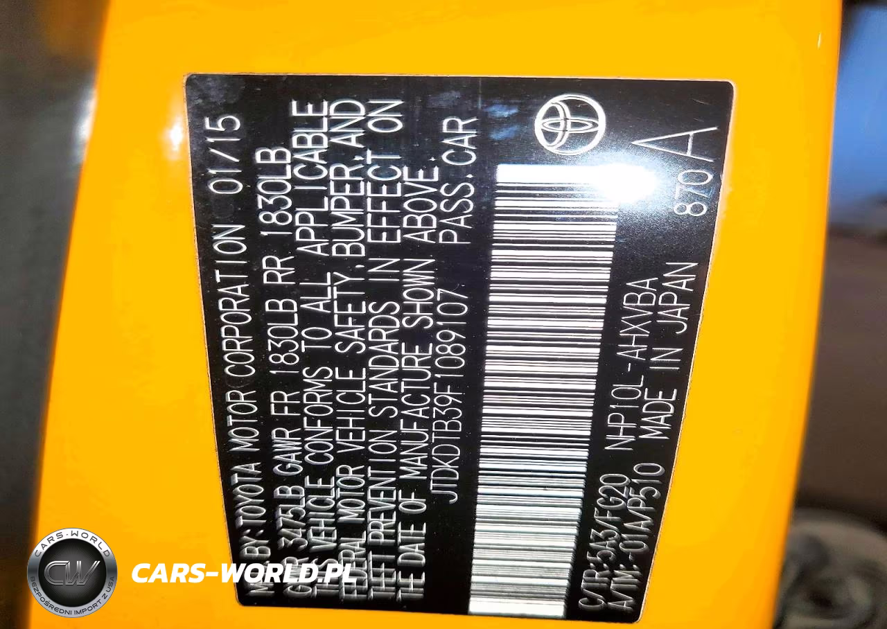 2015 Toyota Prius C Two VIN:JTDKDTB39F1089107 - 12