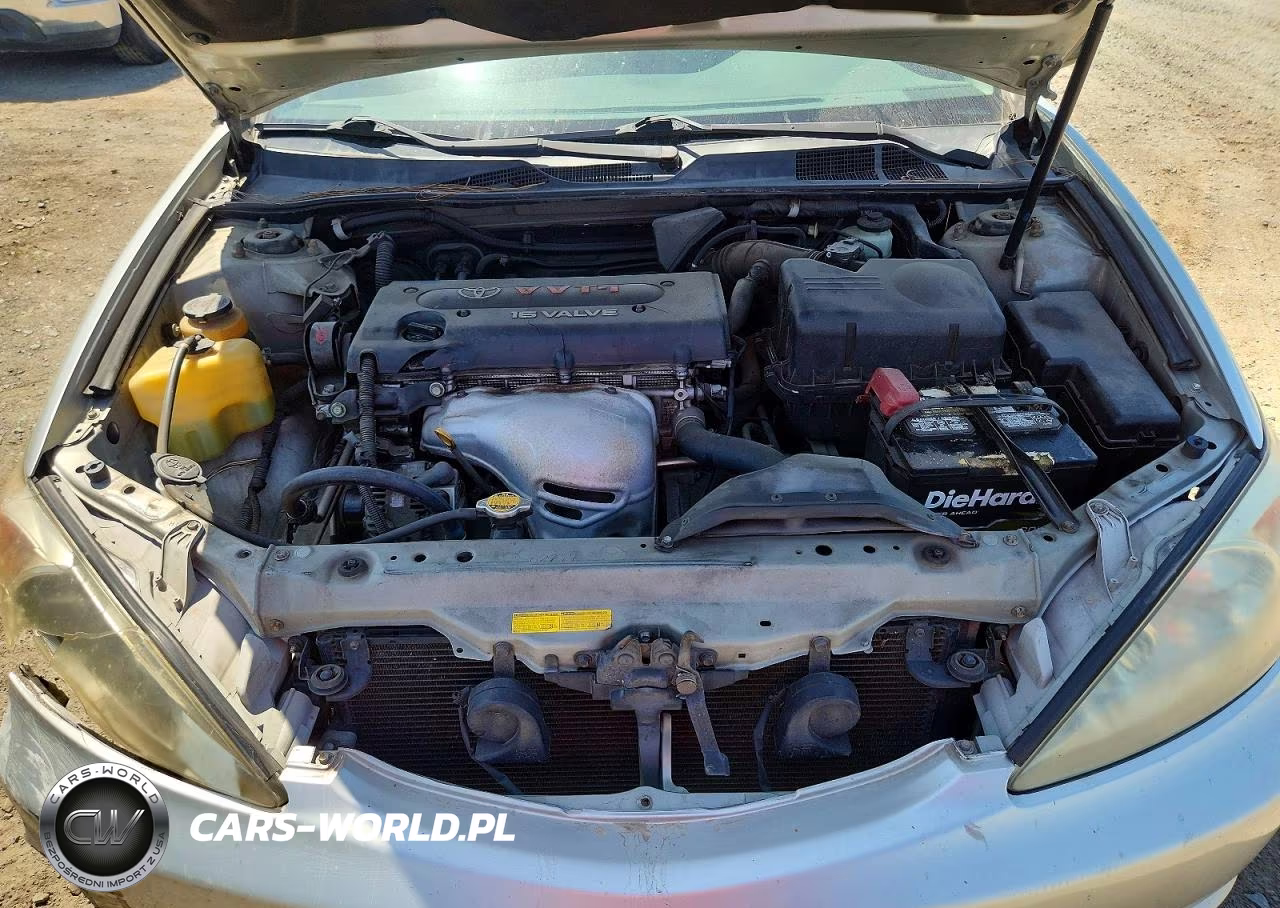 2002 Toyota Camry Le VIN:JTDBE32K620134413 - 11