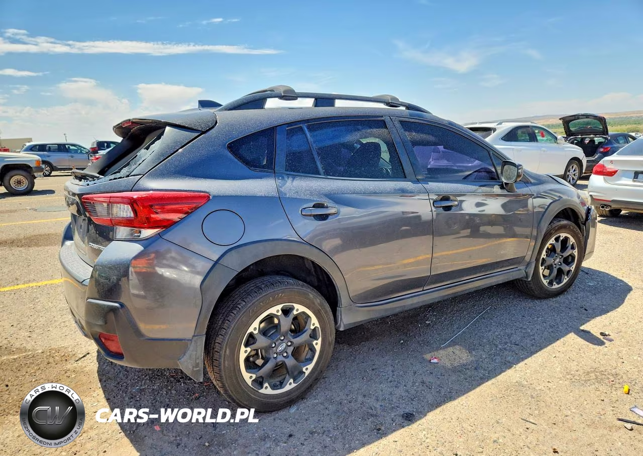 2021 Subaru Crosstrek Premium VIN:JF2GTAPC9M8299718 - 3