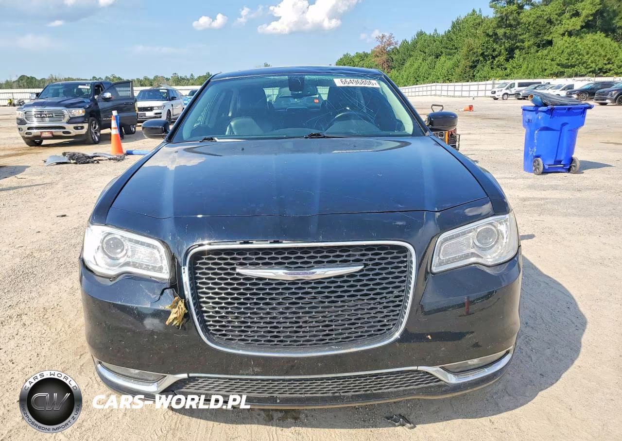 2017 Chrysler 300 Limited VIN:2C3CCAAG3HH506391 - 5
