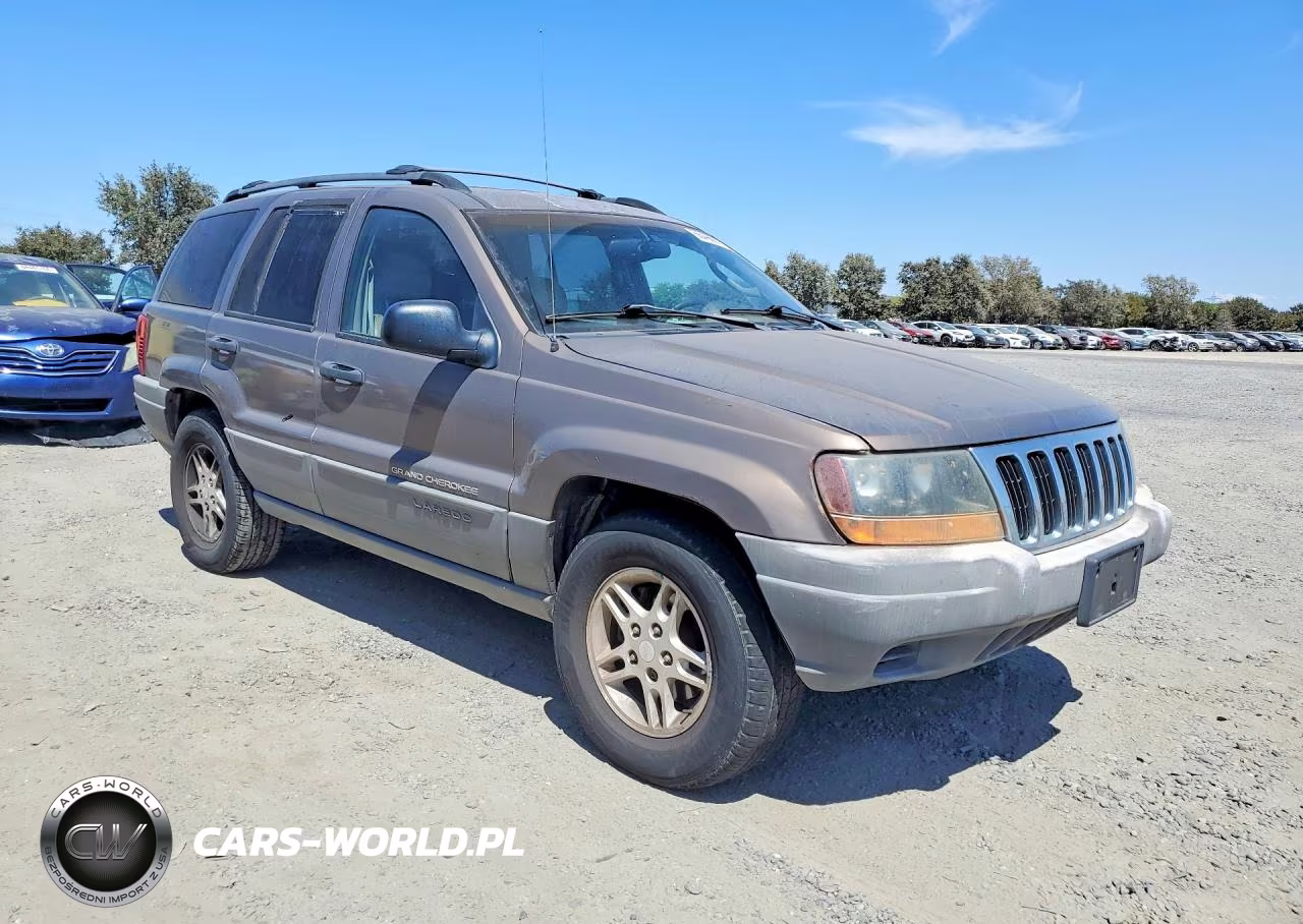 2002 Jeep Grand Cherokee Laredo VIN:1J8GX48S12C121959 - 4