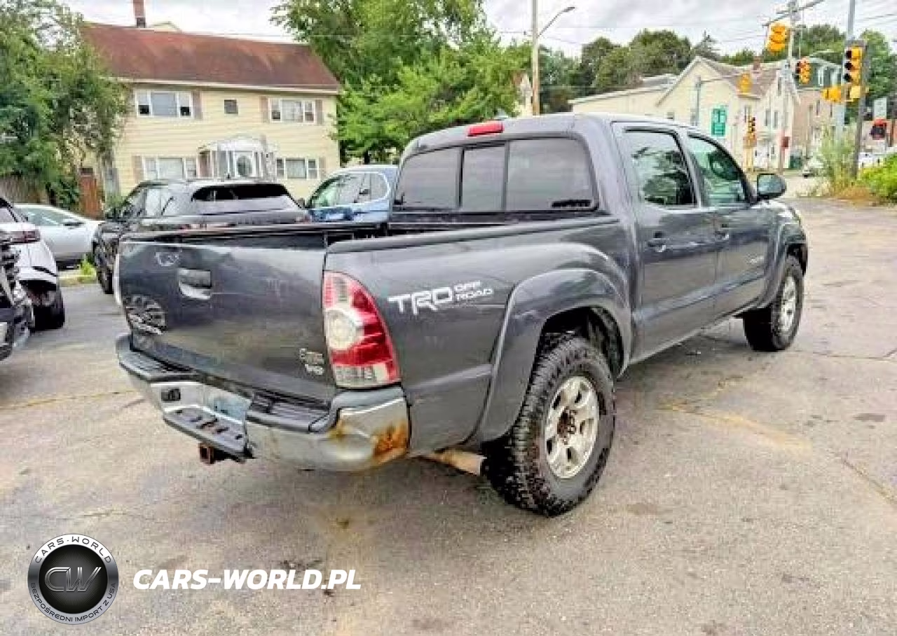 2012 Toyota Tacoma V6 VIN:5TFLU4EN4CX041871 - 3