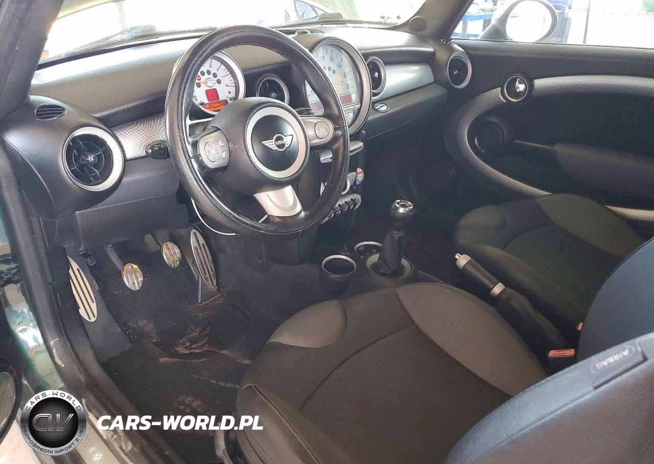 2009 Mini Cooper S VIN:WMWMF73509TT97220 - 8