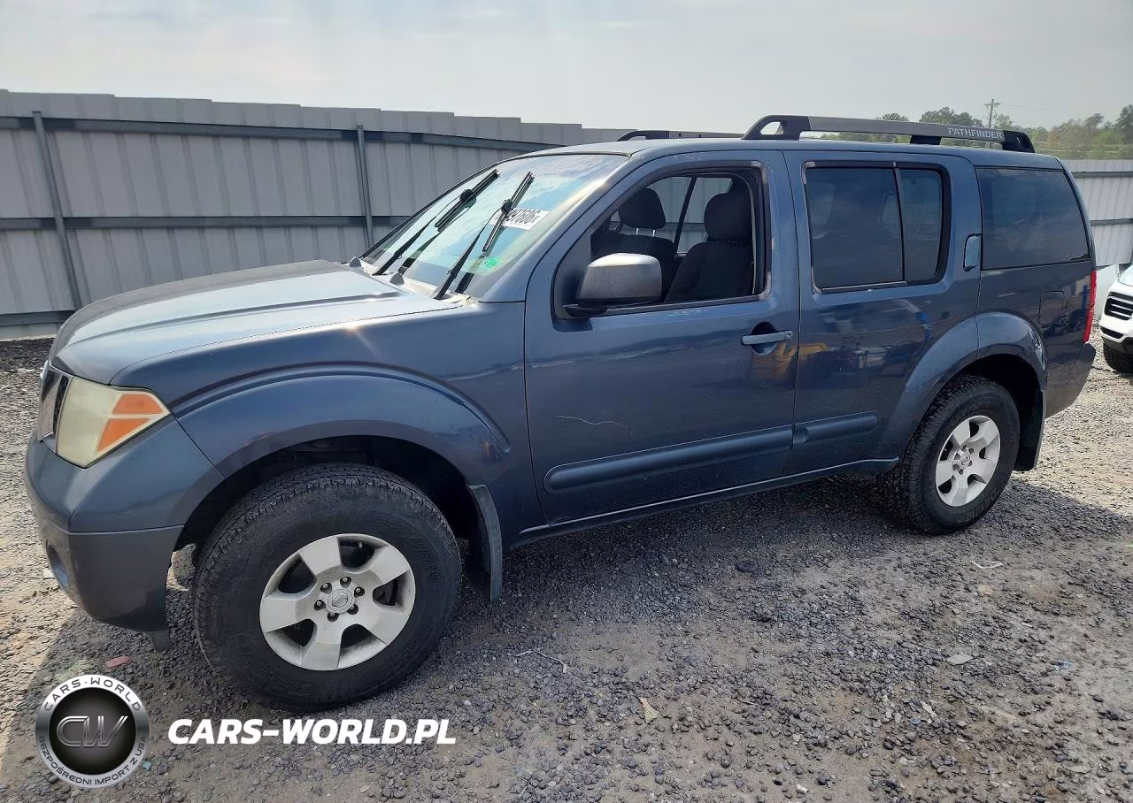 2005 Nissan Pathfinder Xe