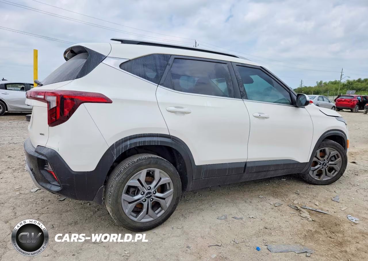 2024 Kia Seltos S VIN:KNDEUCAA5R7551659 - 3
