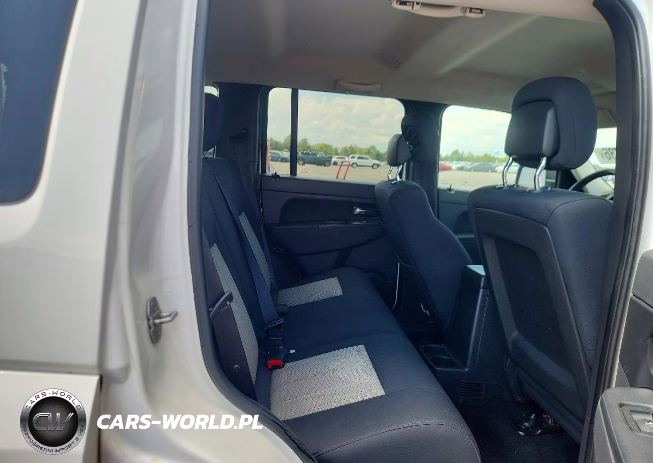 2010 Jeep Liberty Sport VIN:1J4PN2GK4AW109010 - 11