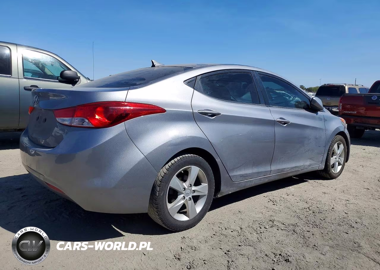 2011 Hyundai Elantra Gls VIN:KMHDH4AE9BU122651 - 3