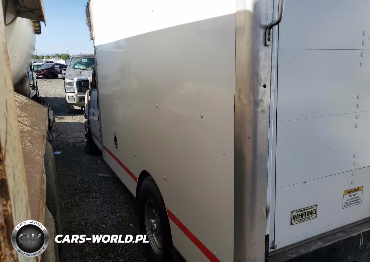 2022 GMC Savana Cutaway G3500 VIN:1GD07RF72N1139354 - 3