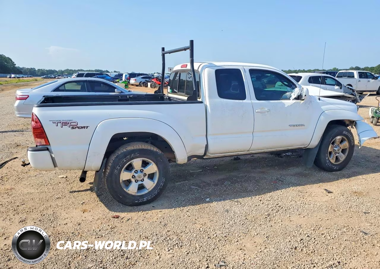 2011 Toyota Tacoma V6 VIN:5TFUU4EN3BX013417 - 3