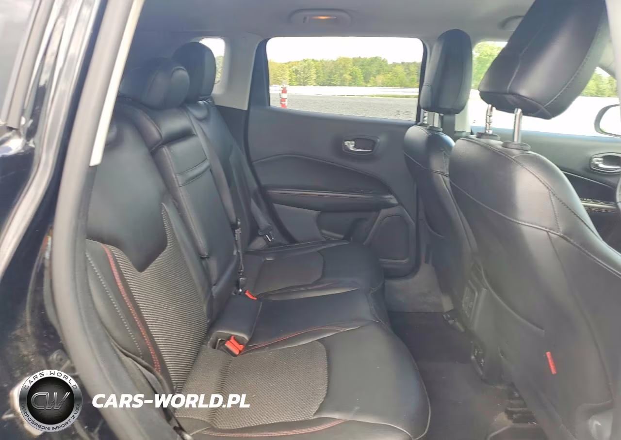 2018 Jeep Compass Trailhawk VIN:3C4NJDDB3JT259186 - 11