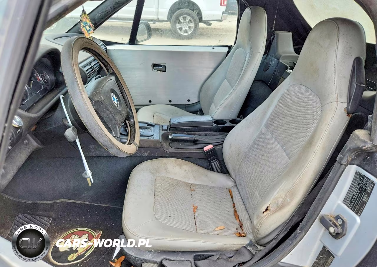 1997 BMW Z3 1.9 VIN:4USCH7325VLE05060 - 10