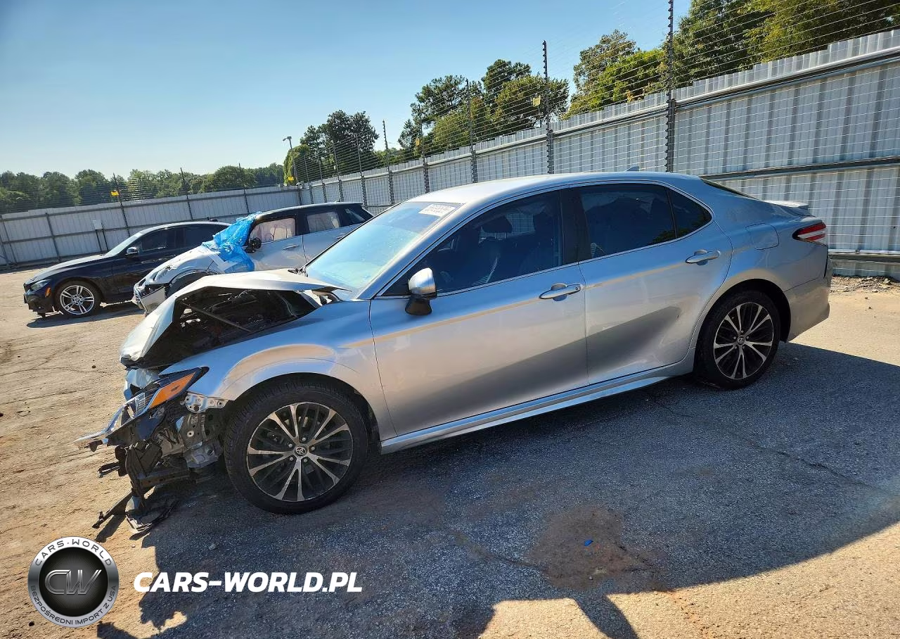 2020 Toyota Camry Se VIN:4T1G11AK7LU505656 - 1