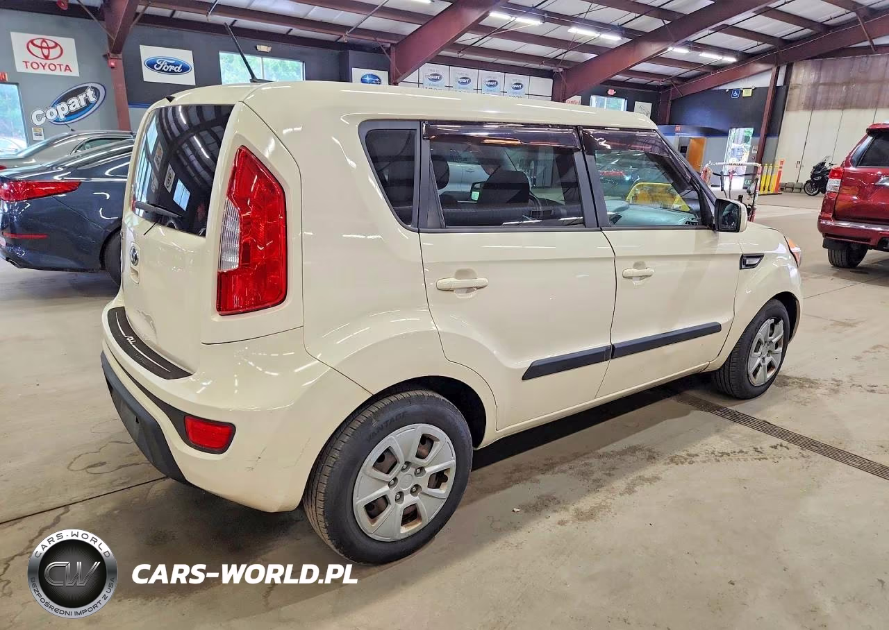 2013 Kia Soul Base VIN:KNDJT2A5XD7769071 - 3