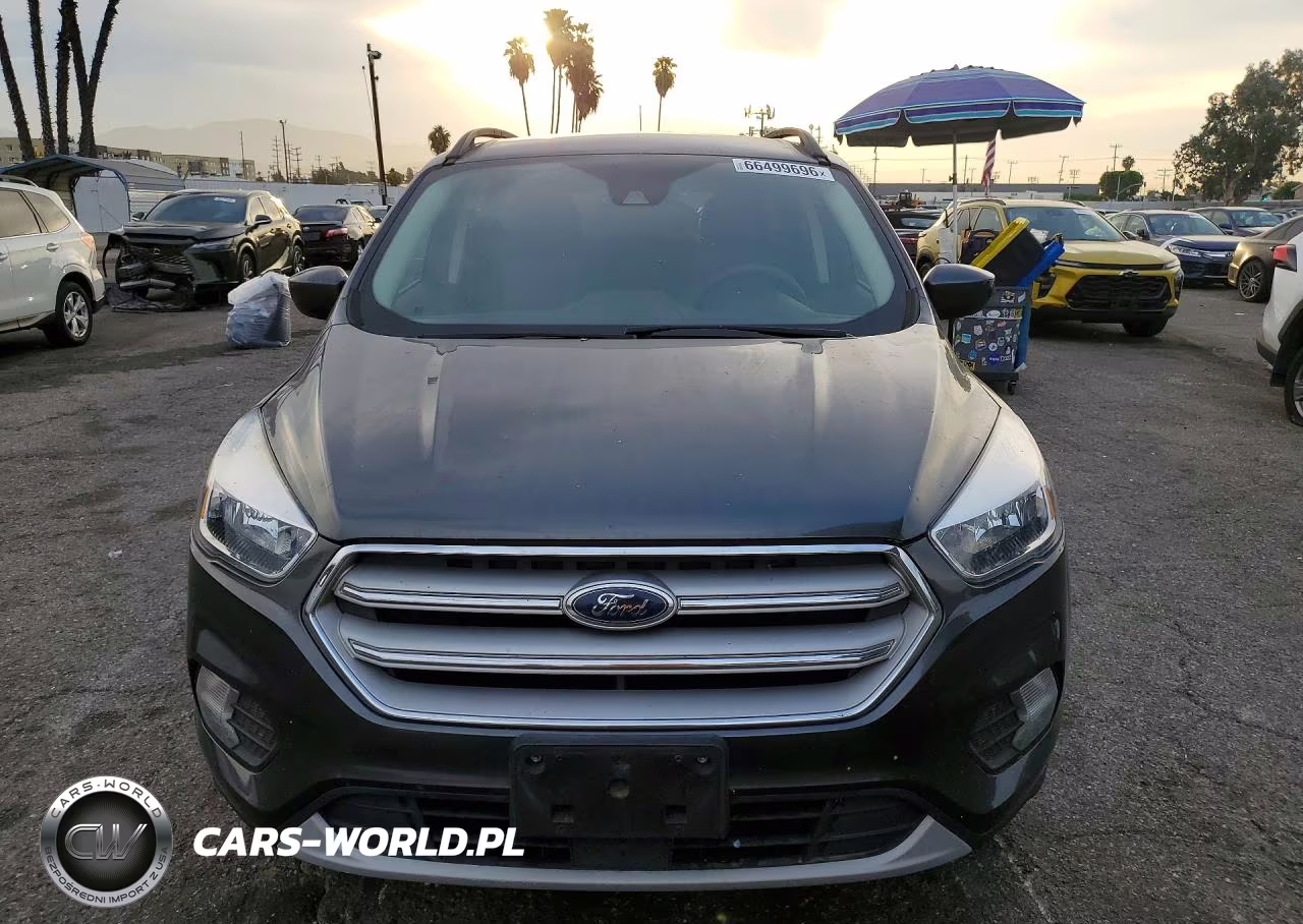 2018 Ford Escape Se VIN:1FMCU0GDXJUD21964 - 5