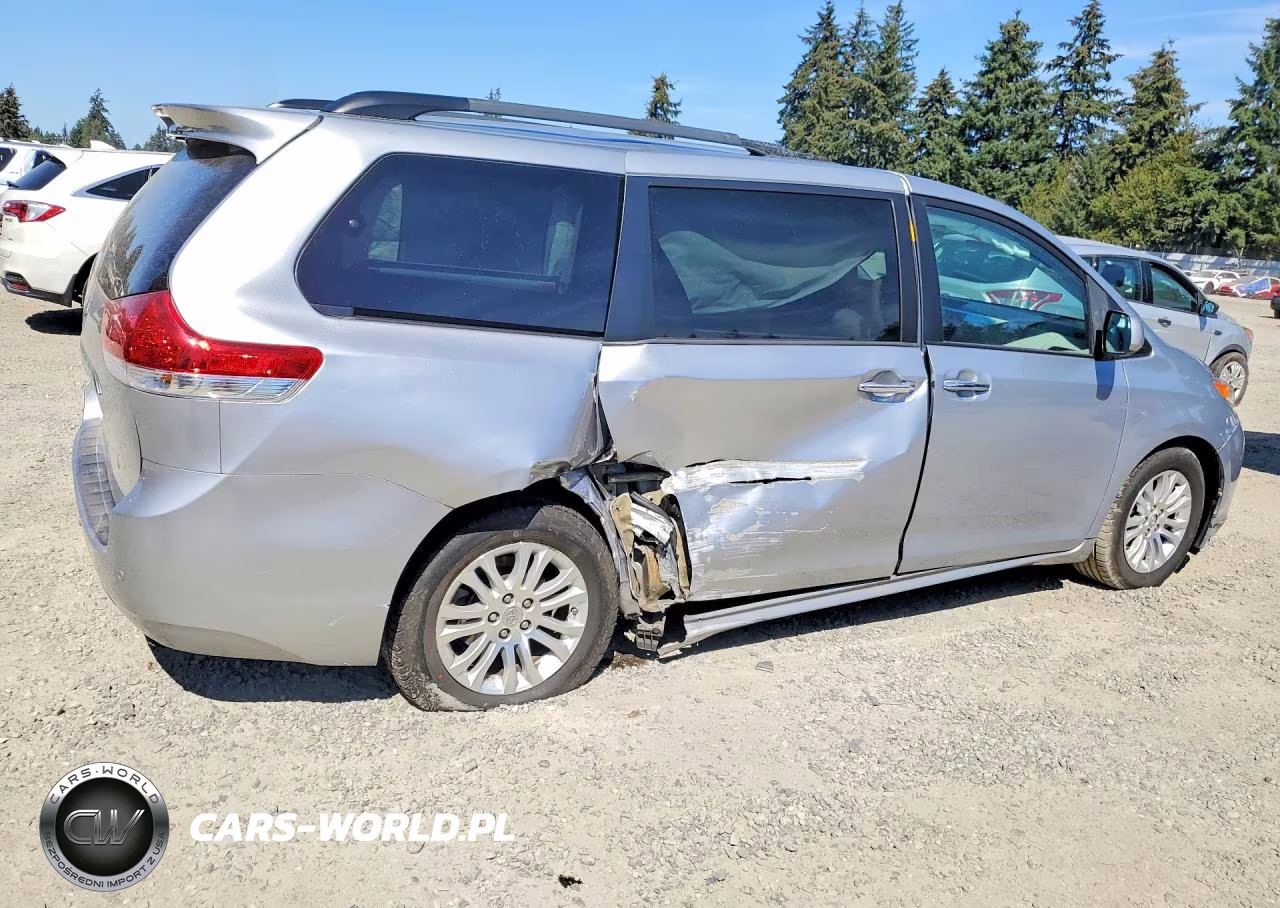2014 Toyota Sienna Xle 8-Passenger VIN:5TDYK3DC6ES507959 - 3