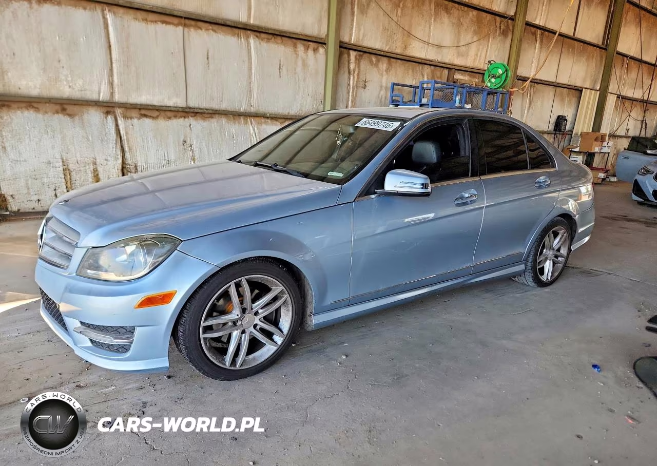 2013 Mercedes-Benz C 250 – zdjęcie 1 z 12