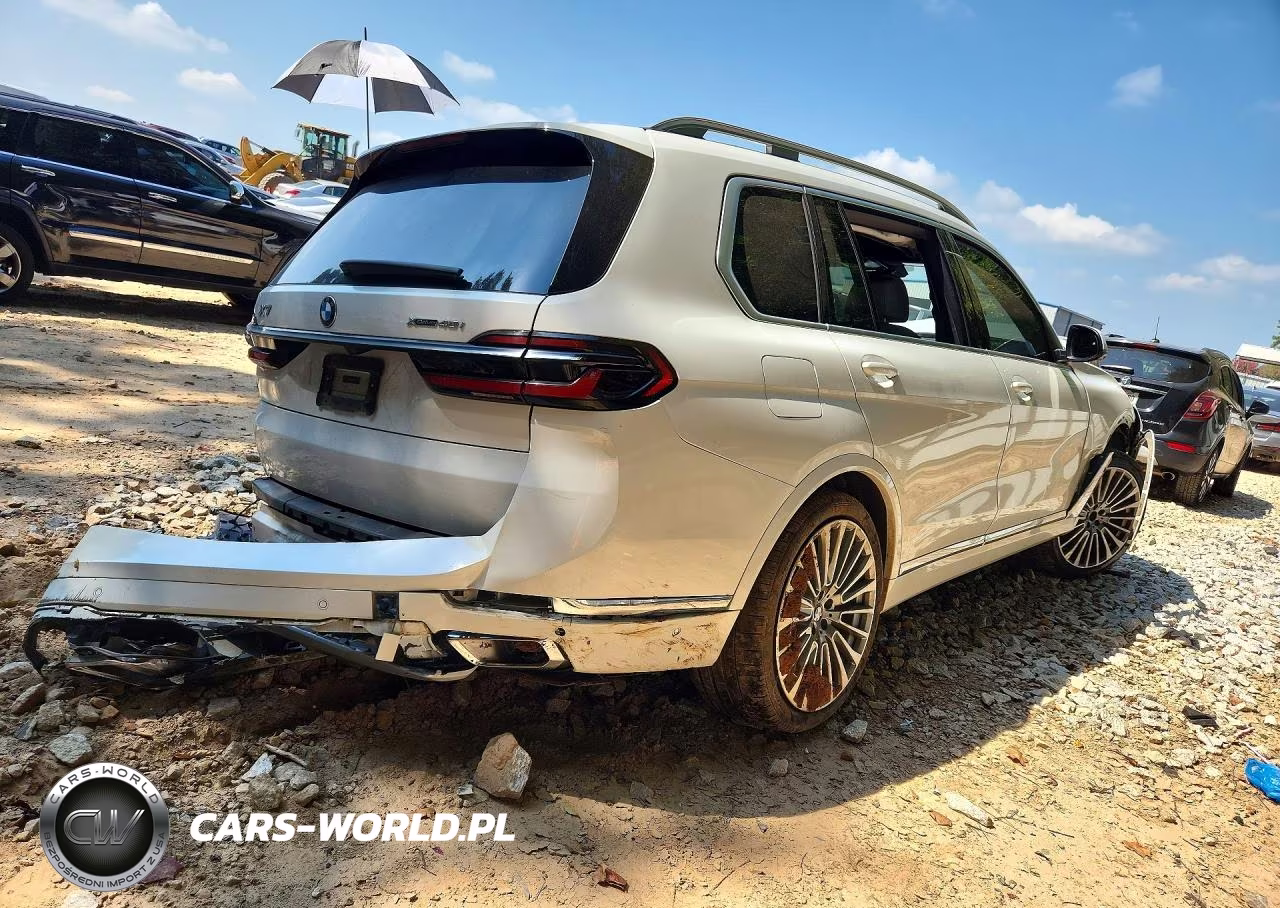 2024 BMW X7 xDrive40I VIN:5UX23EM03R9U70876 - 3