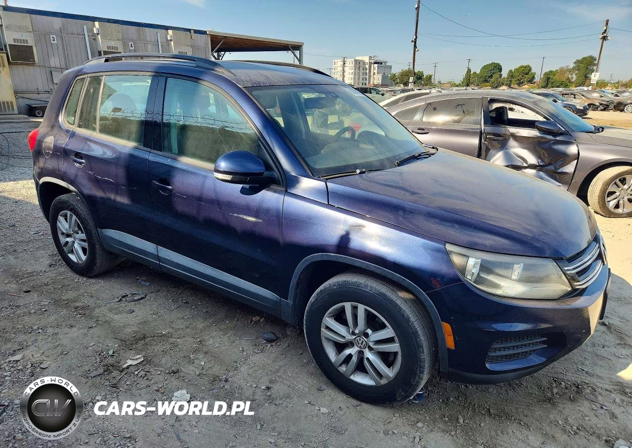 2016 Volkswagen Tiguan S VIN:WVGAV7AX1GW547498 - 4