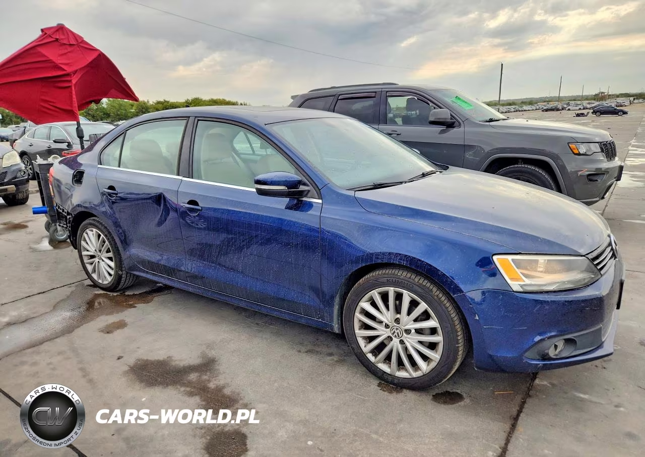 2012 Volkswagen Jetta Sel VIN:3VWLP7AJ0CM360540 - 4