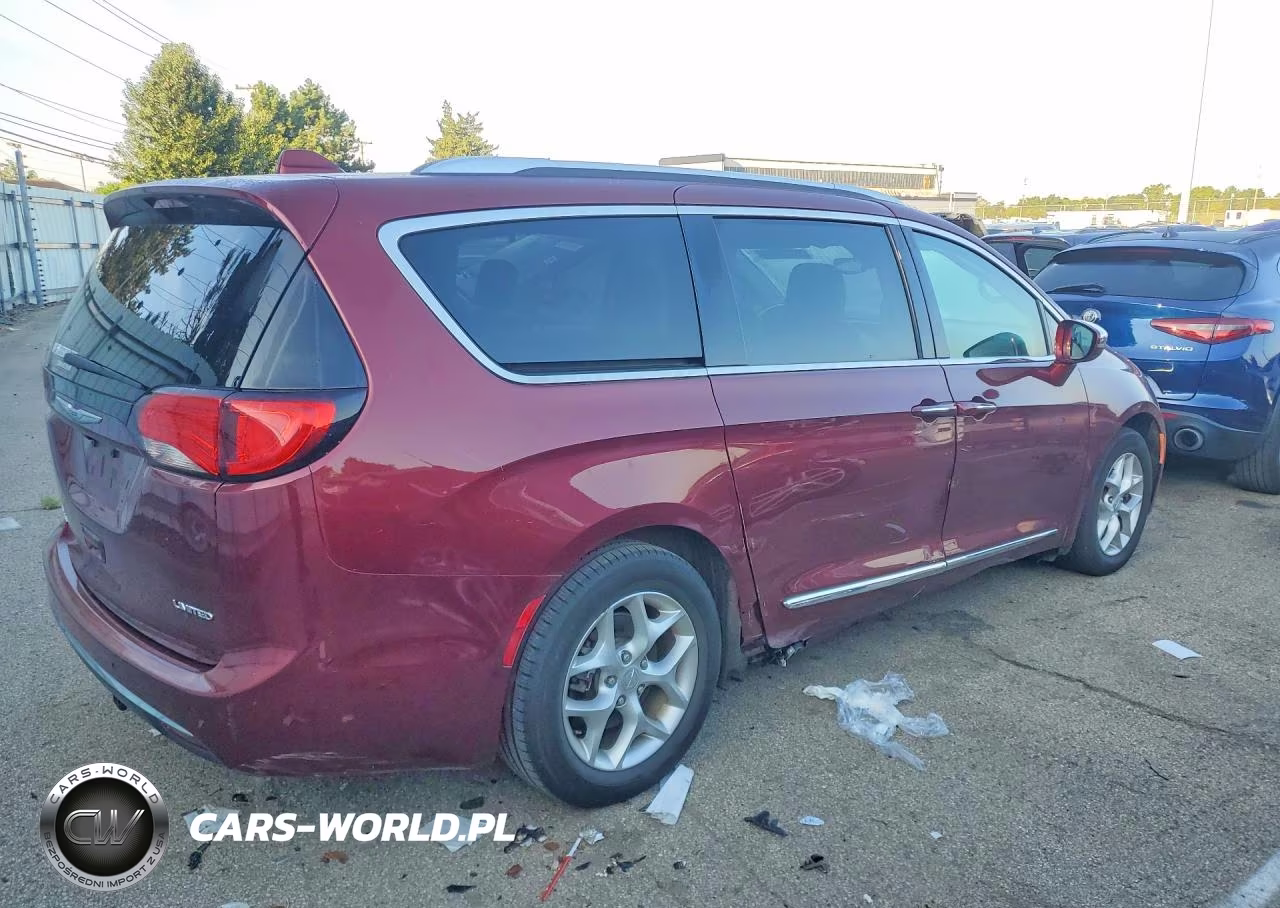 2019 Chrysler Pacifica Limited VIN:2C4RC1GG7KR720136 - 3