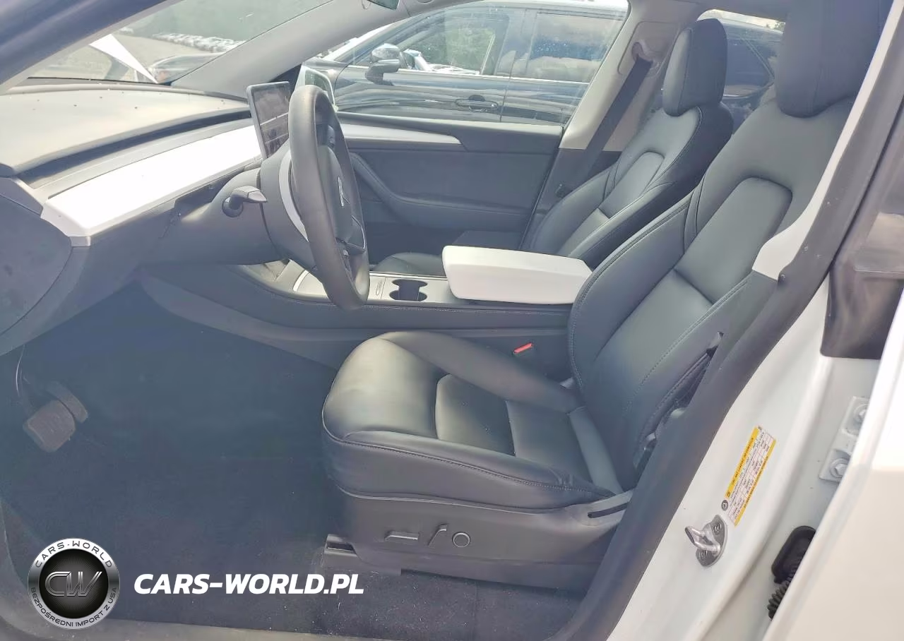 2022 Tesla Model Y VIN:7SAYGDEE4NF569021 - 7