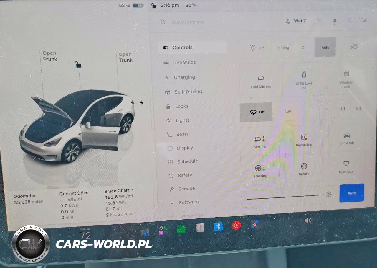 2022 Tesla Model Y VIN:7SAYGDEE4NF569021 - 9