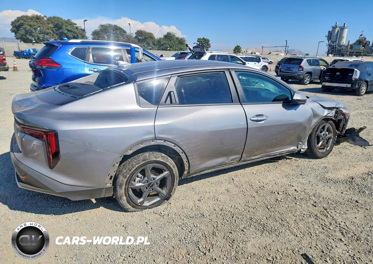 2026 Kia K4 Lxs VIN:3KPFT4DE4TE319668 - 3