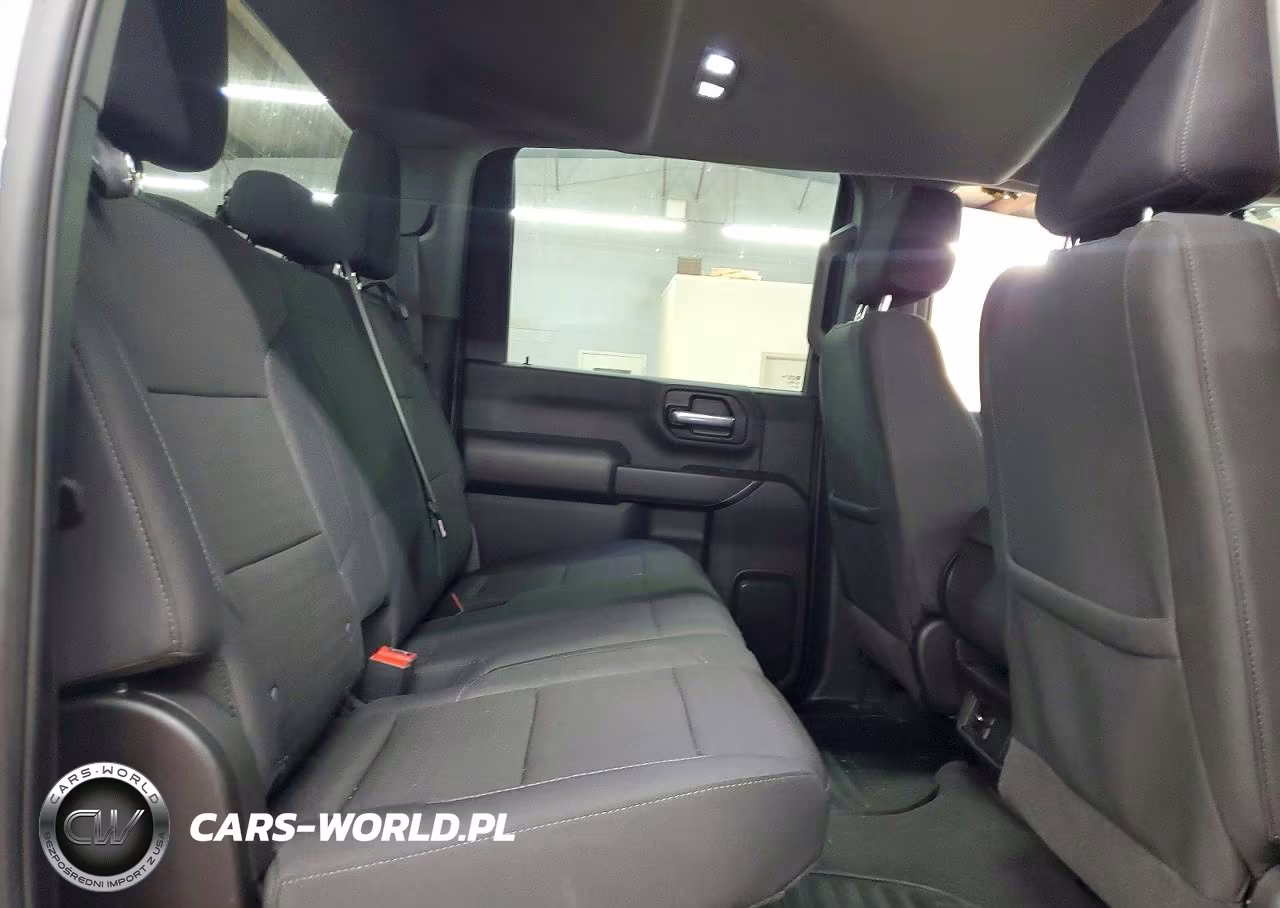 2025 Chevrolet Silverado K2500 Custom VIN:1GC4KME72SF130001 - 10
