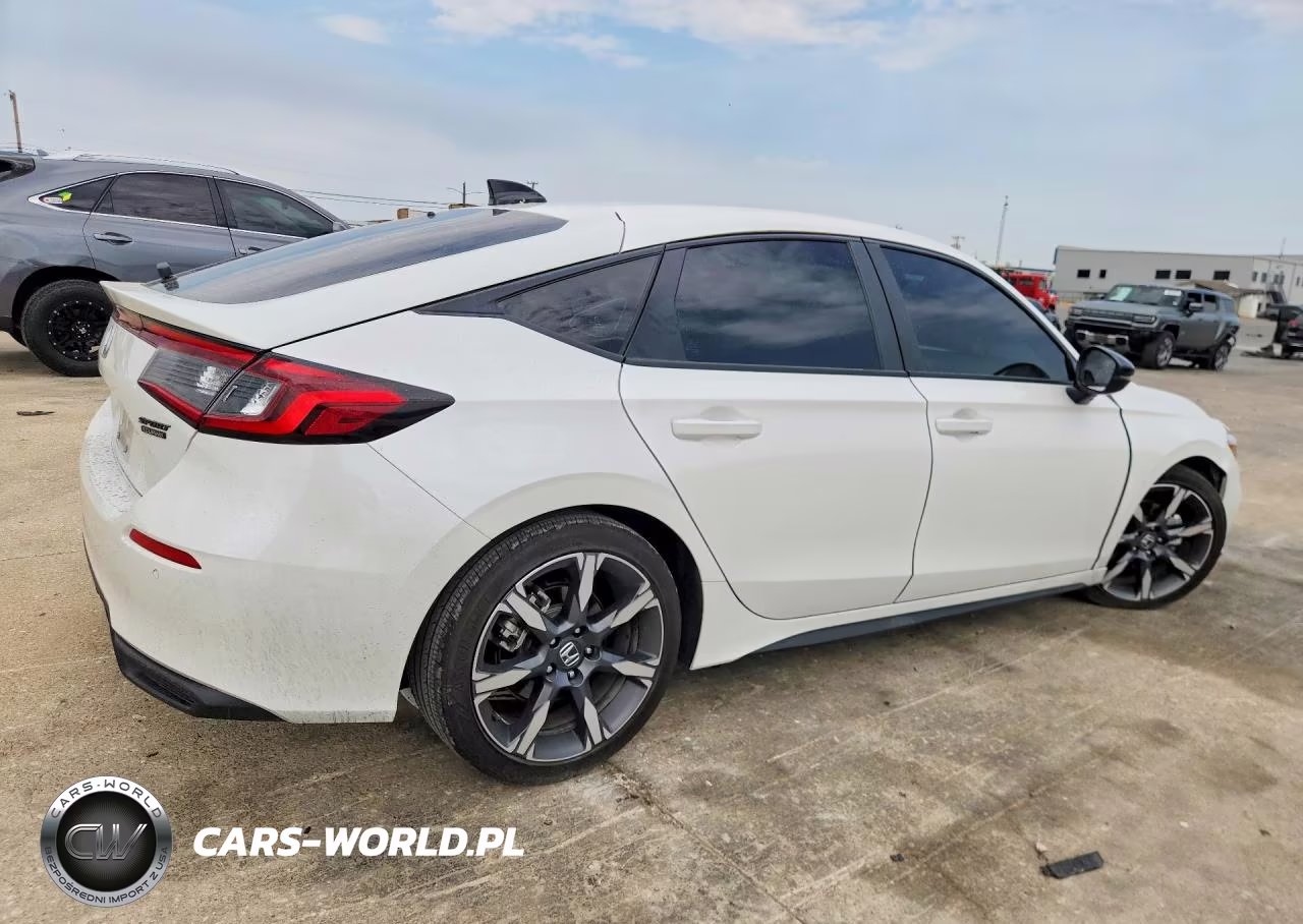 2026 Honda Civic Sport Touring VIN:19XFL4H95TE007114 - 3