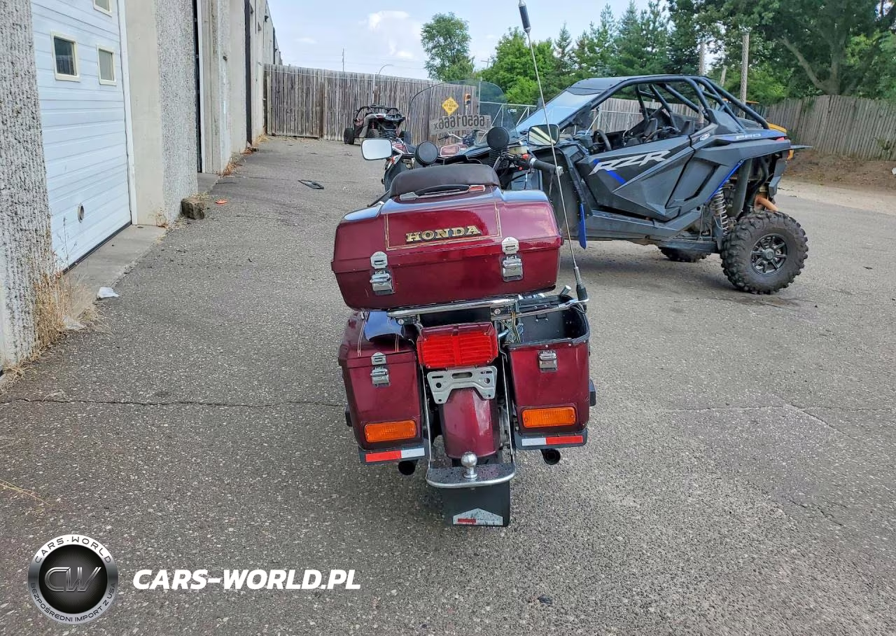 1983 Honda Gl1100 I VIN:1HFSC0216DA330950 - 4