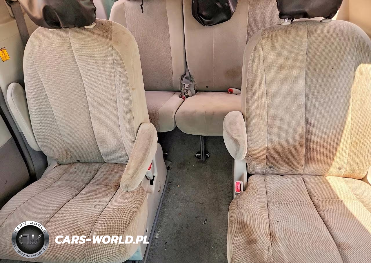 2011 Toyota Sienna Base 7-Passenger VIN:5TDZK3DC6BS089211 - 10