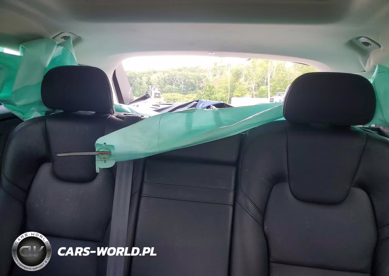 2021 Volvo Xc60 T5 Momentum VIN:YV4102RKXM1711013 - 10