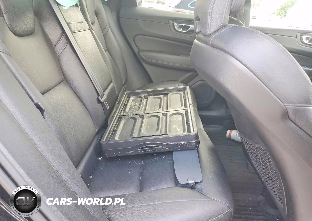 2021 Volvo Xc60 T5 Momentum VIN:YV4102RKXM1711013 - 11
