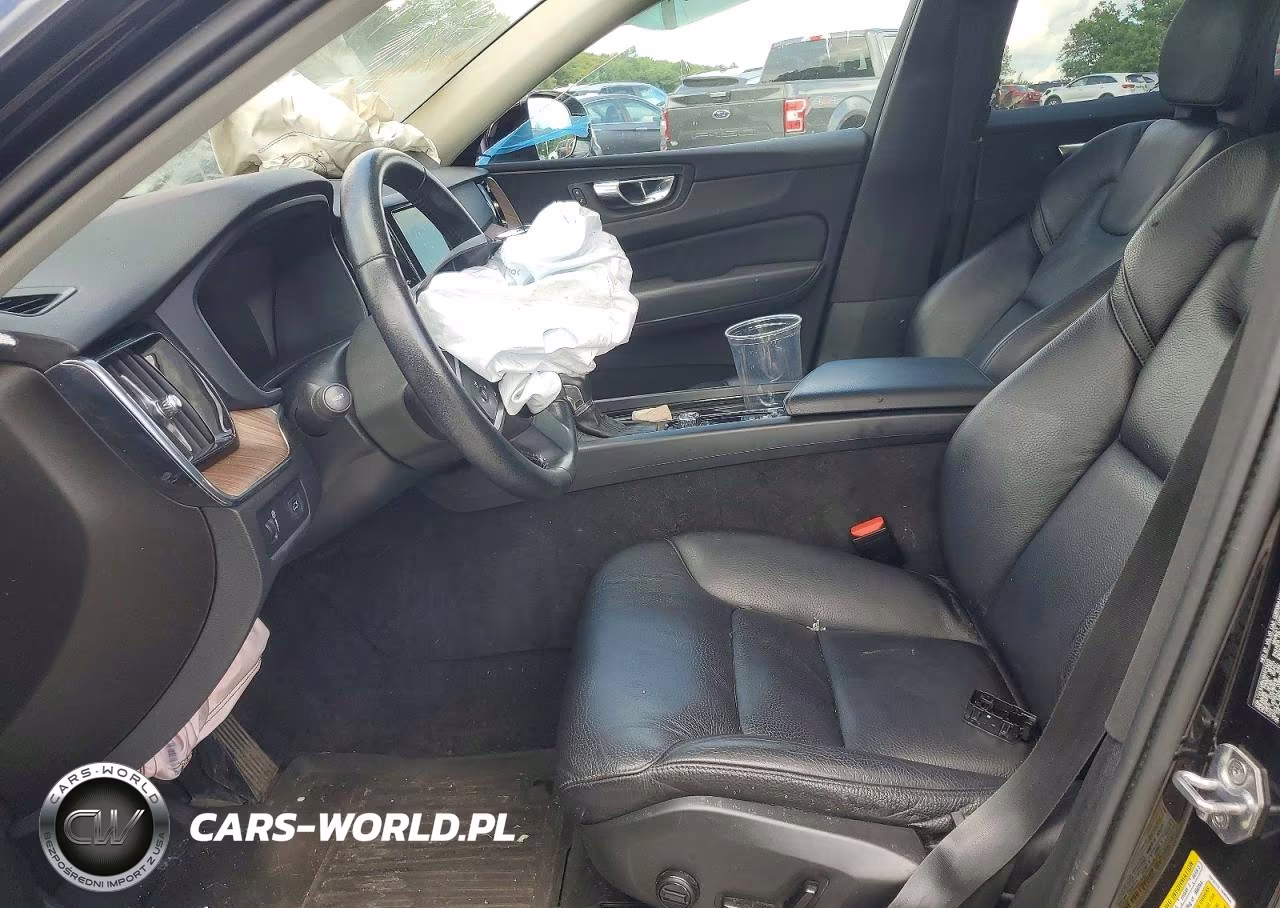 2021 Volvo Xc60 T5 Momentum VIN:YV4102RKXM1711013 - 7
