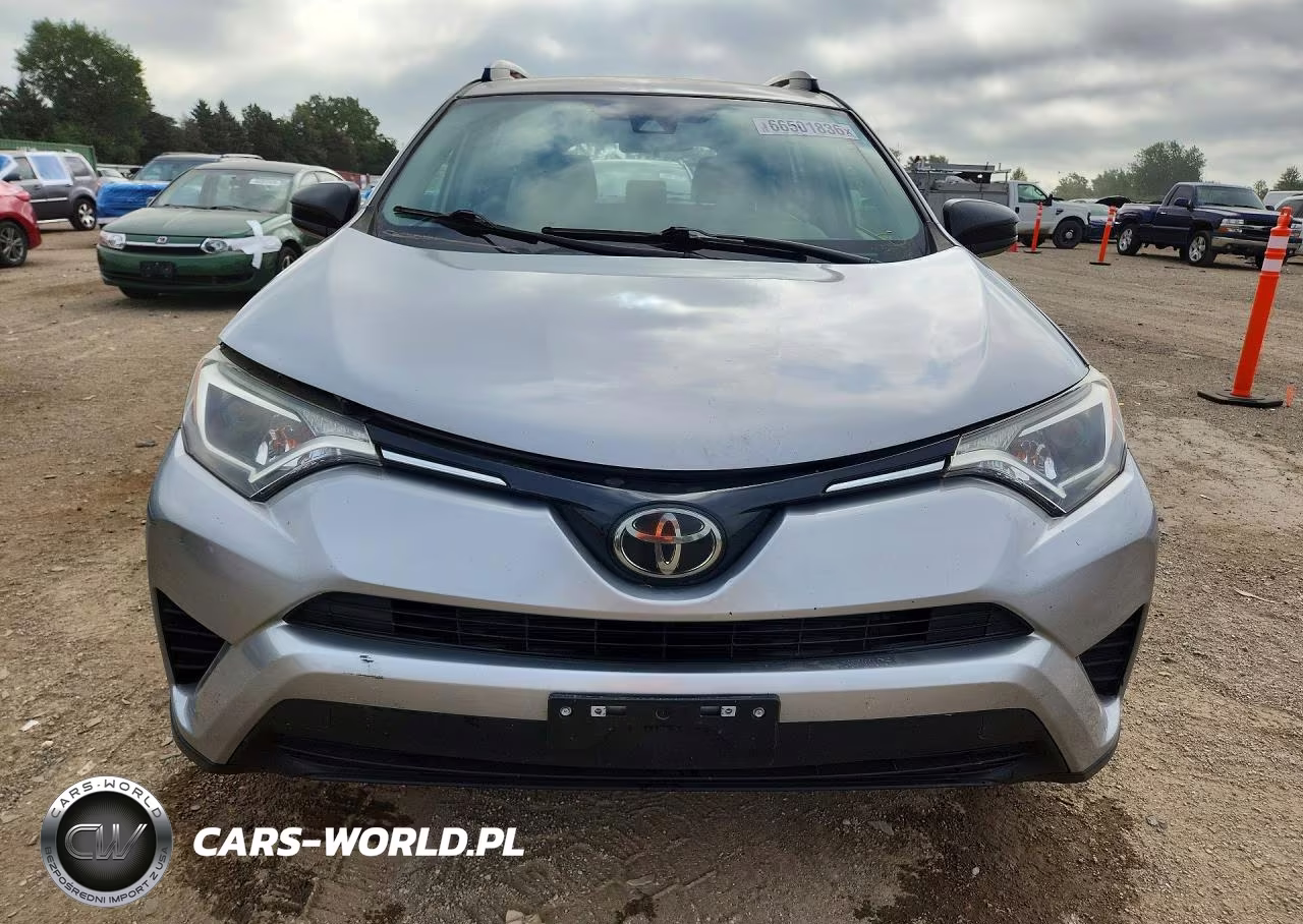 2018 Toyota Rav4 Le VIN:JTMZFREV3JJ158343 - 5
