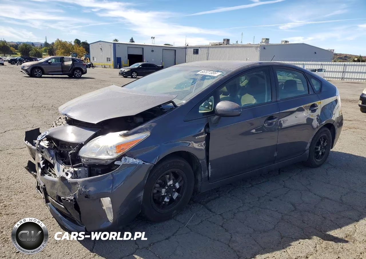 2015 Toyota Prius Two – zdjęcie 1 z 12