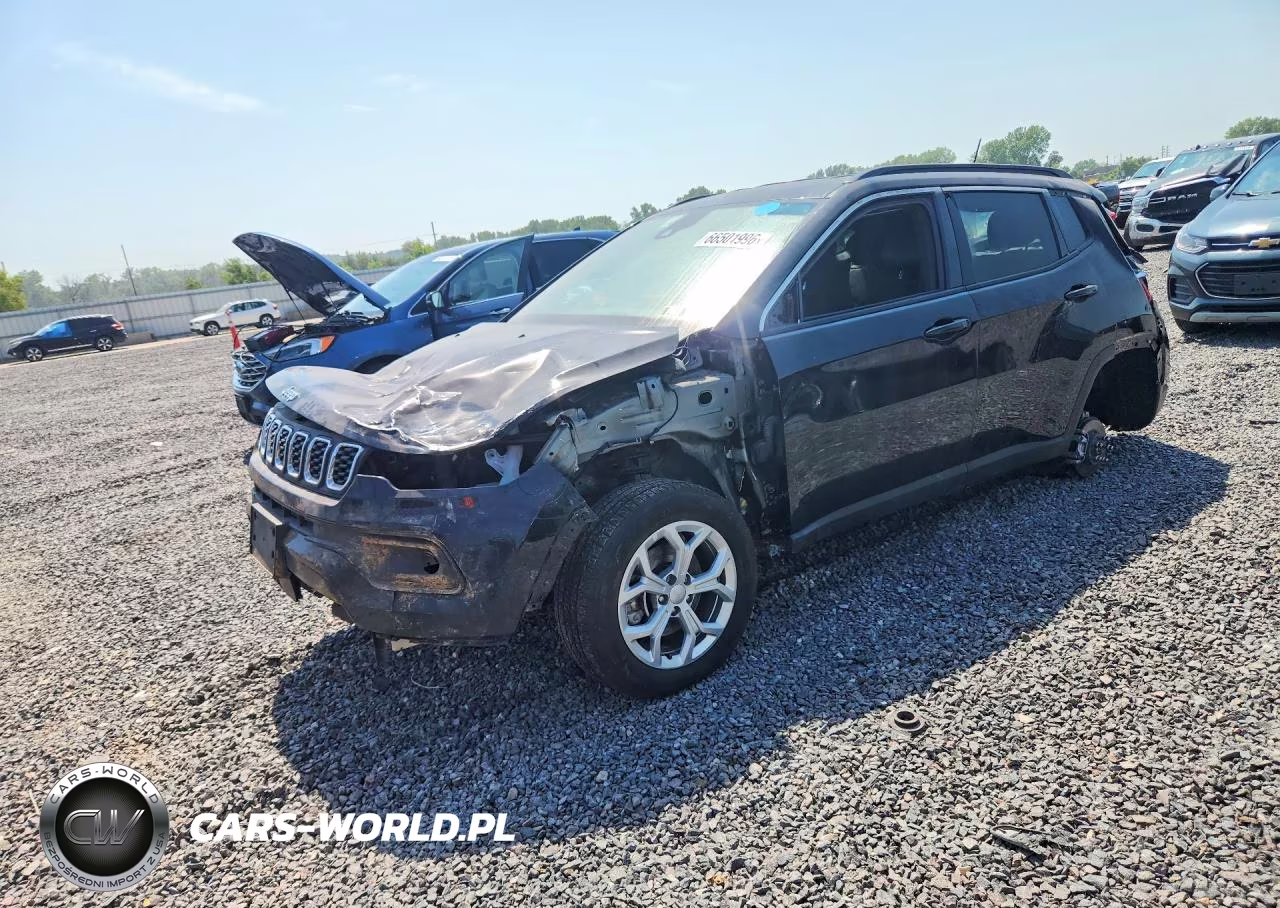 2024 Jeep Compass Latitude – zdjęcie 1 z 12