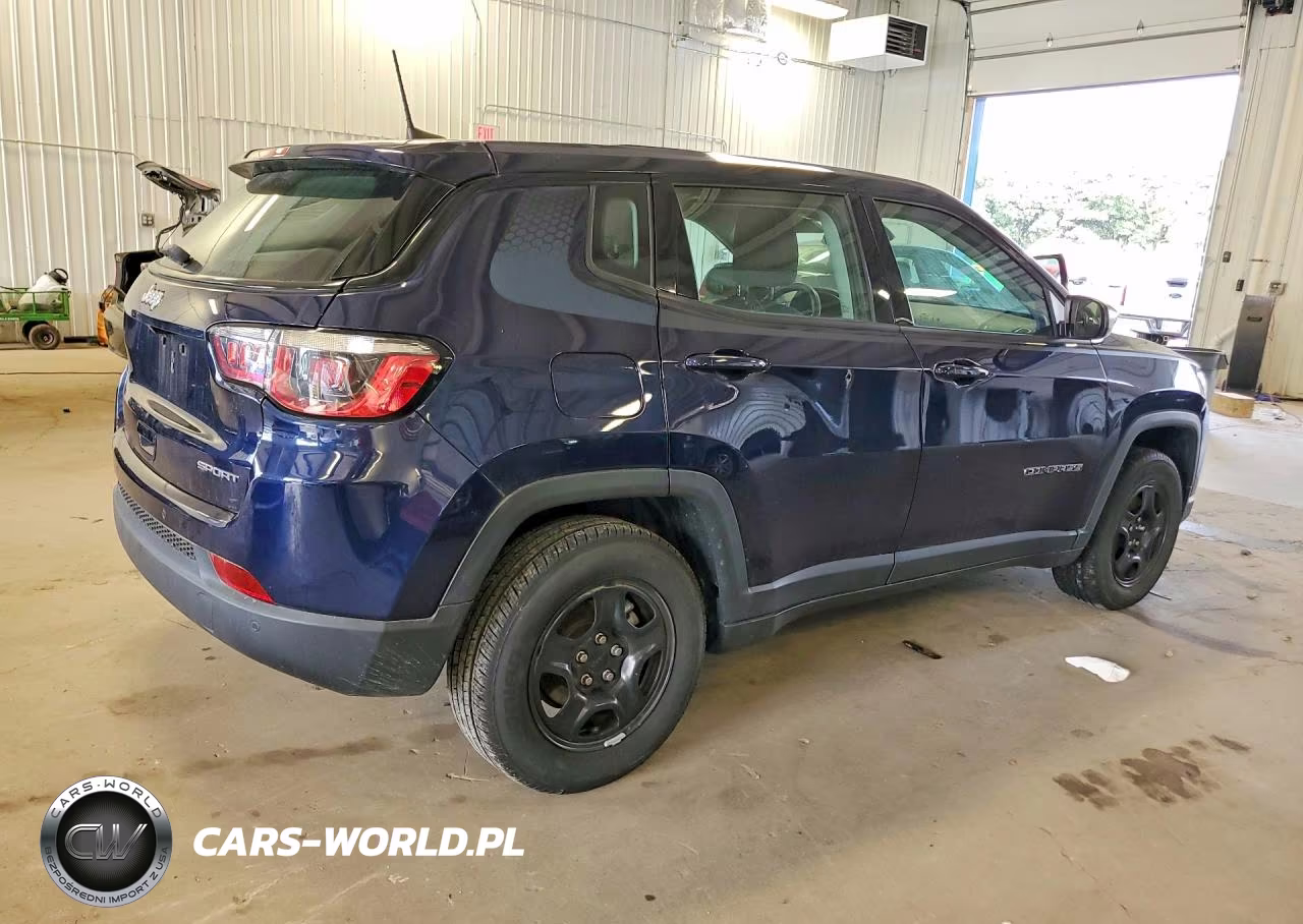 2019 Jeep Compass Sport VIN:3C4NJCAB3KT699814 - 3