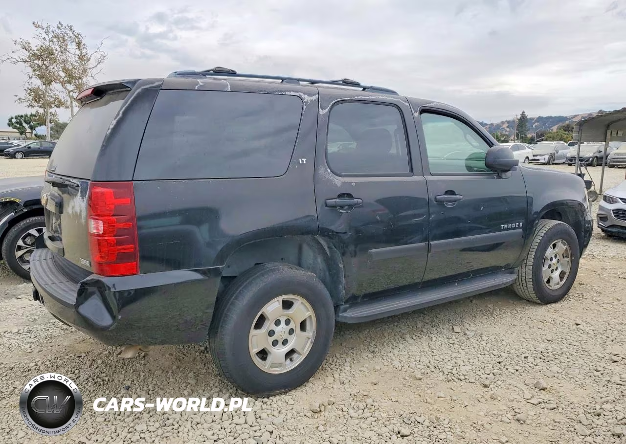 2007 Chevrolet Tahoe K1500 VIN:1GNFK13057J392314 - 3