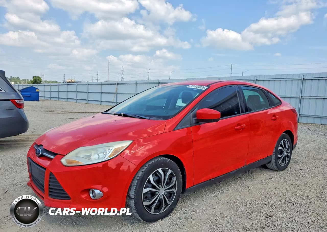 2012 Ford Focus Se VIN:1FAHP3F20CL225570 - 1